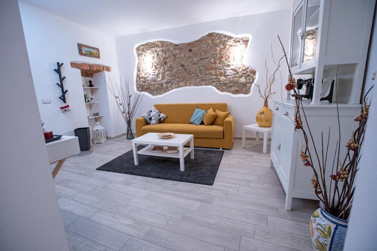 Le Logge Casa Vacanze Montepescali Exterior foto